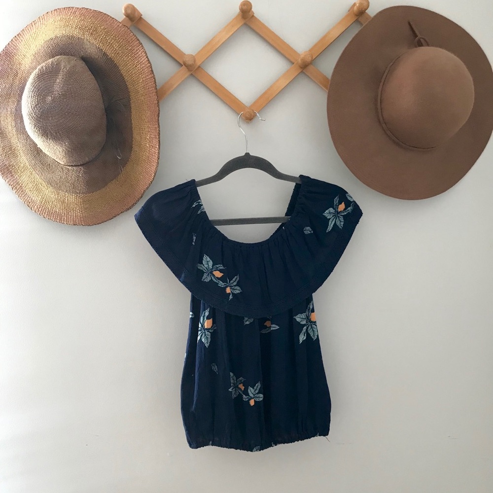 Mossimo off-the-shoulder blouse